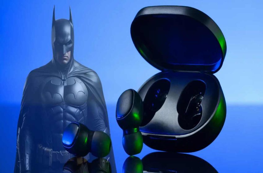  Rs 125 Only on Thesparkshop.In Batman Style Wireless Bt Earbuds